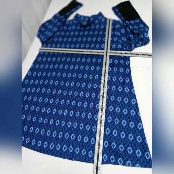 Tyler Boe Tunic with Faux Leather cuffs. Ladies size L - Picture 4 of 9